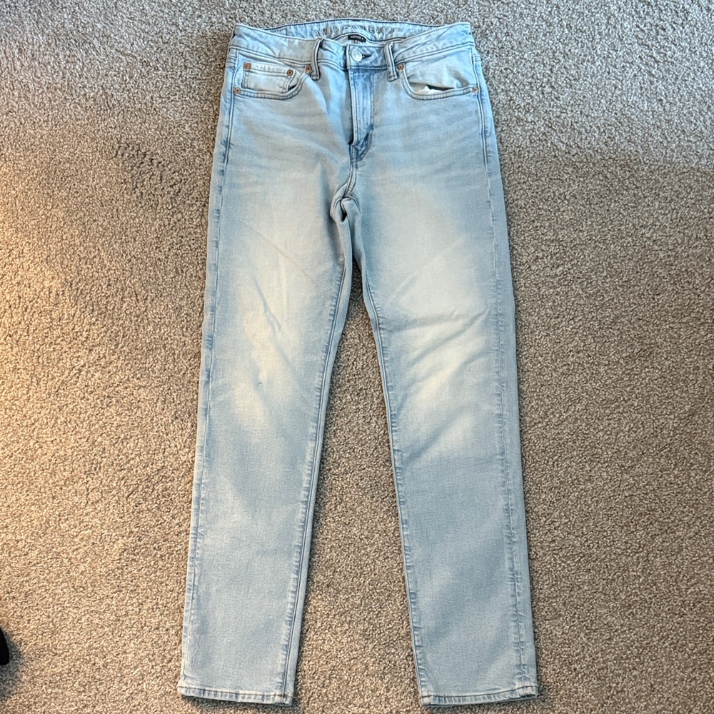 American Eagle Outfitters Light Wash Slim Jeans